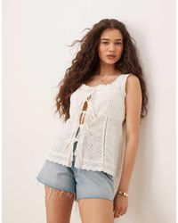 Vila - Sleeveless Tie Front Broderie Boho Top - Lyst