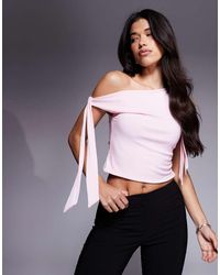 ASOS - Gladde Top Met Blote Schouder En Strikdetail - Lyst
