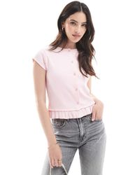 ASOS - Top Rosa Pastel Abotonado En La Parte Delantera Con Manga De Casquillo Y Detalle De Volante De - Lyst