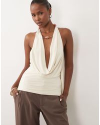 ASOS - Slinky Top Met Hardware En Steendetail Met Diepe Hals - Lyst