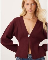 Gina Tricot - – figurbetonte, geformte strickjacke - Lyst