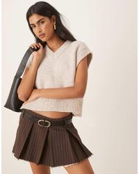 ASOS - Top Senza Maniche Soffice Squadrato Con Scollo A V Color Avena - Lyst