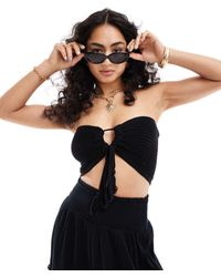 Miss Selfridge - Top Con Escote Palabra De Honor Y Lazada Delantera De Punto De Canalé De - Lyst