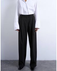 TOPSHOP - Pantaloni A Vita Bassa Color Cioccolato Scuro Gessati A Righe Molto Sottili Con Fibbia - Lyst