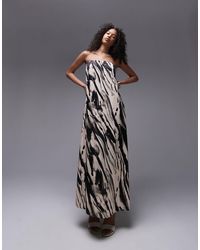 TOPSHOP - – trägerloses maxikleid aus satin mit animal-print - Lyst
