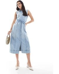 Vero Moda - – ärmelloses midi-jeanskleid mit knopfleiste, bindeband vorne und waschung - Lyst