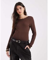 ASOS - Body Marrón Chocolate Ceñido De Manga Larga Con Espalda Abierta De Poliamida De - Lyst