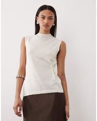 Mango - Hoogsluitende Mouwloze Top Met Ingenomen Taille - Lyst