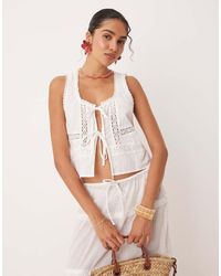 ASOS - Top Playero De Tejido Texturizado Con Lazada Delantera E Insertos De Encaje De - Lyst