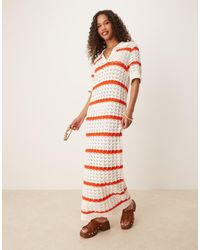 Y.A.S - Vestido Largo Color Crema A Ra Rojas De Manga Corta Con Cuello Tipo Polo De Croché De - Lyst