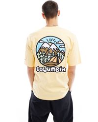 Columbia - Camiseta amarilla con estampado en la espalda hike happiness ii exclusiva en asos - Lyst