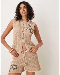 ASOS - Chaleco De Punto Con Aplicaciones De Conchas De Croché De (Parte De Un Conjunto) - Lyst