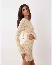 Miss Selfridge - Robe courte à manches longues avec taille en maille au crochet - beurre - Lyst