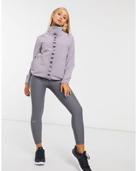 Under Armour Chaqueta tejida en gris recover