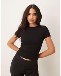 Tala - 365 Sculpting Lounge Short Sleeve Full Length T-shirt - Lyst