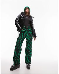TOPSHOP - Sno - pantaloni da sci dritti con stampa zebrata verdi - Lyst