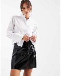 Vero Moda - Vinyl Pu Mini Skirt With Notch Detail - Lyst