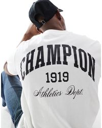 Champion - Varsity T-Shirt Met Print Op De Achterkanten Korte Mouwen - Lyst