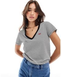 Levi's - Perfect - t-shirt rayé à petit logo - Lyst