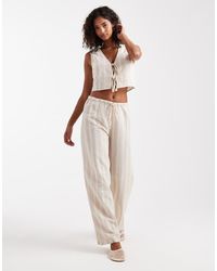 New Look - Pantaloni Con Fondo Ampio Color Panna A Righe - Lyst