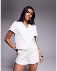 River Island - Top Met Knoopsluiting Aan De Voorkant En Ruches - Lyst