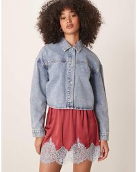 Jdy - Giacca Leggera Di Jeans Corta Lavaggio Azzurro Con Borchie - Lyst