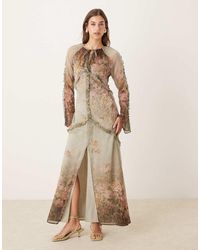 ASOS - Vestido Largo De Manga Larga Con Escote Pronunciado Y Estampado De Leopardo Y Flores Degradado De - Lyst