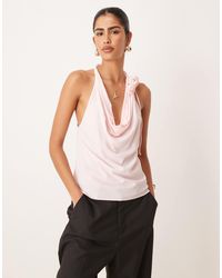 Mango - Top drapé à encolure américaine avec fleurs en relief - pastel - Lyst