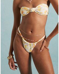 Miss Selfridge - Slip bikini sgambati con stampa di frutta - Lyst