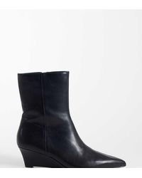 SEQWL Wide Fit - Seqwl Schoenen Met Brede Pasvorm Lumiere Verfijnde Enkellaarzen Met Sleehak - Lyst