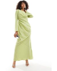 ASOS - Vestito lungo con dettaglio sovrapposto ad anello drappeggiato sul davanti color verde lime - Lyst