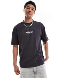 Hollister - Verkoelend Recht T-Shirt Met Klein Bol Logo - Lyst