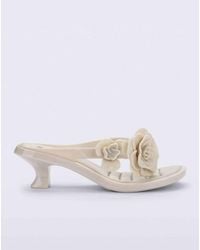 Melissa - Thong Kitten Heel Petals - Lyst
