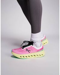 On Shoes - Zapatillas De Deporte Rosas Y Verde Lima Para Correr Cloudsurfer Next De On - Lyst
