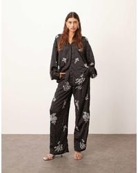 ARRANGE - Crinkle Satin Floral Embellished Trouser Co-Ord - Lyst
