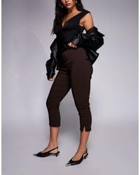 ASOS - Pantalones Capri Marrón Chocolate De Corte Alargado Con Abertura En El Bajo De Bengalina De - Lyst