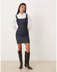 Calvin Klein - Vormgevende Denim Mini Jurk - Lyst