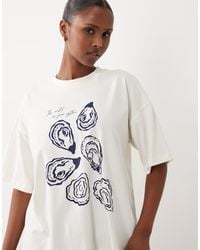 The Frolic - Exclusive Oyster Graphic Oversized T-shirt - Lyst