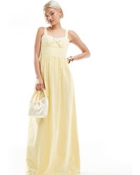 The Frolic - Vestido Largo Con Escote Corazón, Detalle De Lazo Y Ribete De Volante En Contraste Exclusivo De - Lyst