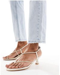 Public Desire - Ark - sandali con tacchetti a spillo e listini color crema - Lyst