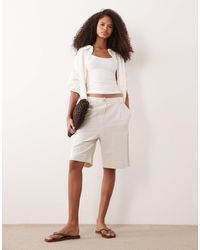 Vila - Linen Blend High Rise Bermuda Shorts - Lyst