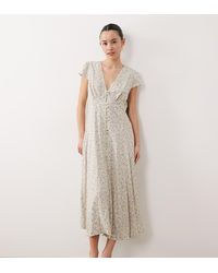 Nobody's Child Petite - Avery V-neck Cap Sleeve Floral Print Midi Dress - Lyst