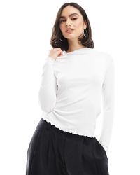 Pieces - Ribbed Long Sleeve Top With Lettuce Edge Detail - Lyst
