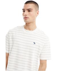 Abercrombie & Fitch - T-shirt épais à rayures et logo emblématique - crème - Lyst