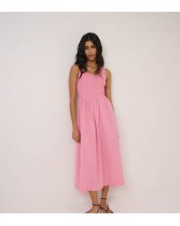 Nobody's Child - Ruched Sleeveless Kinsley Midi Dress - Lyst