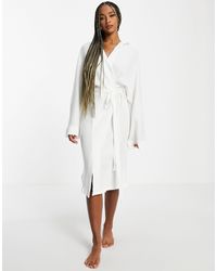 Peignoir à capuche motif carreaux Synthétique TOPSHOP Femme Vêtements Vêtements de nuit Robes de chambre et peignoirs 