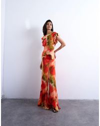 TOPSHOP - – maxikleid mit abstraktem blumenmuster, flatterärmeln und wasserfallausschnitt am rücken - Lyst