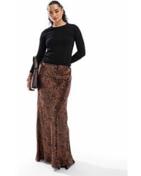 Miss Selfridge - – asymmetrisch geschnittener maxirock mit tiermuster - Lyst