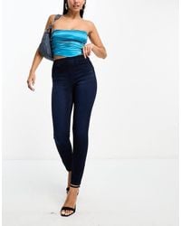 Spanx - Ankle Grazer Jean-Ish Leggings - Lyst