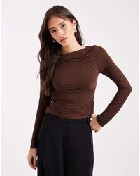 ASOS - Top Van Gladde Stof Met Lange Mouwen En Gerimpelde Boothals - Lyst